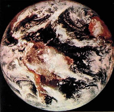 First Color Photo Of Earth